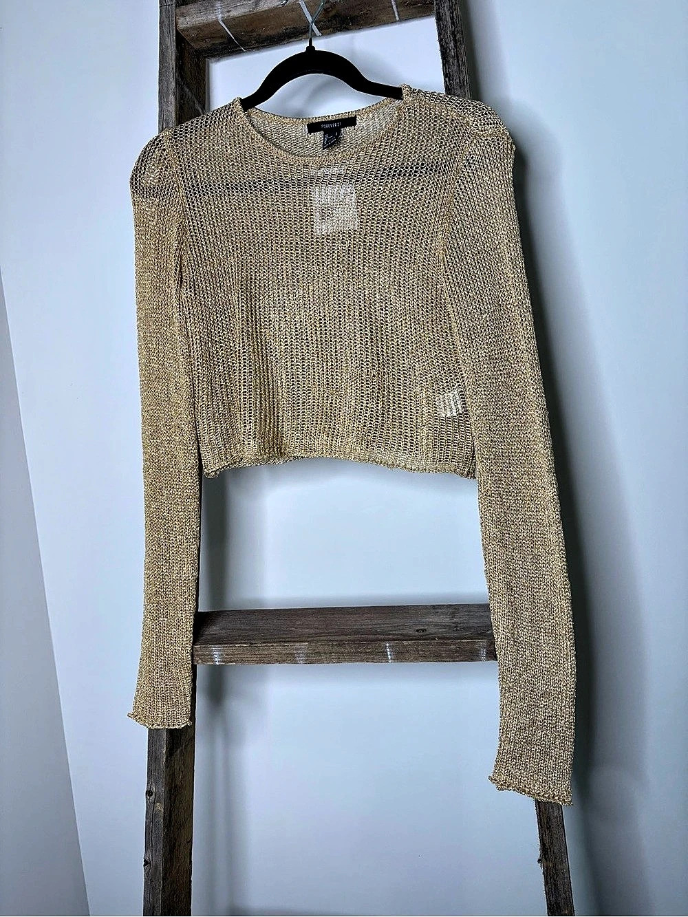 Forever 21 Gold Metallic Knit Cropped Sweater Size Large NWT